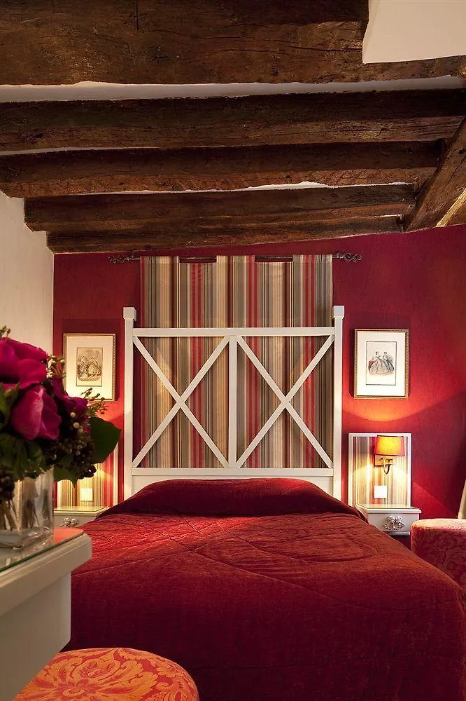 Hotel Louvre Bons Enfants París
