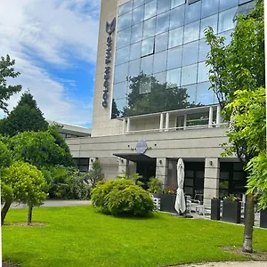 Golden Tulip Aix Les Bains - & 4* Aix-les-Bains