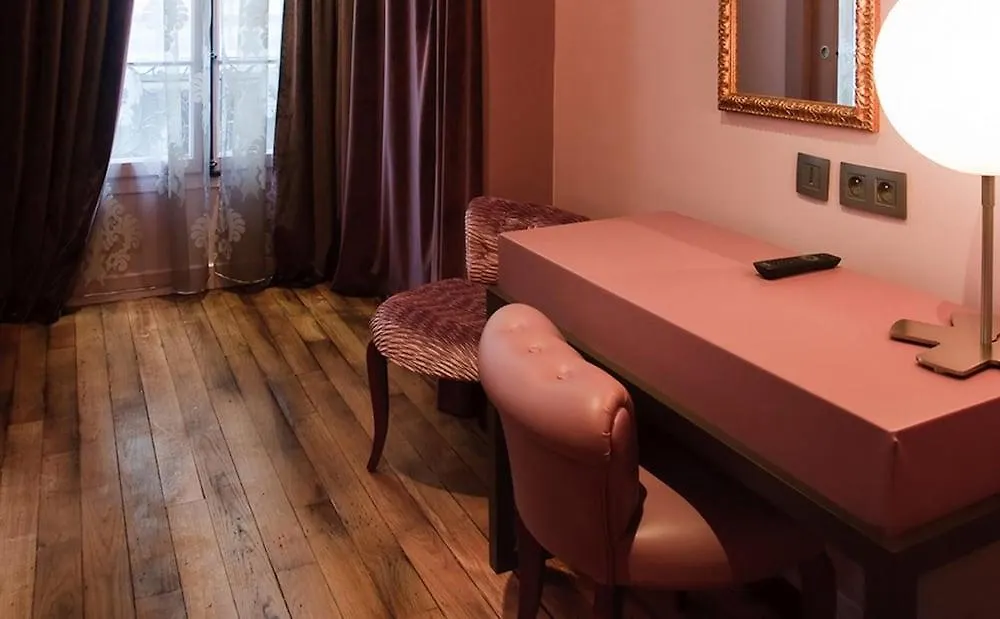 Hotel Louvre Bons Enfants Paris 3*,